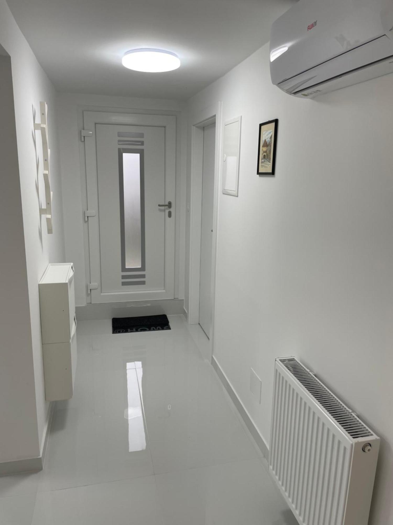 Apartment White Zagreb - Private Parking&Garage Exterior foto
